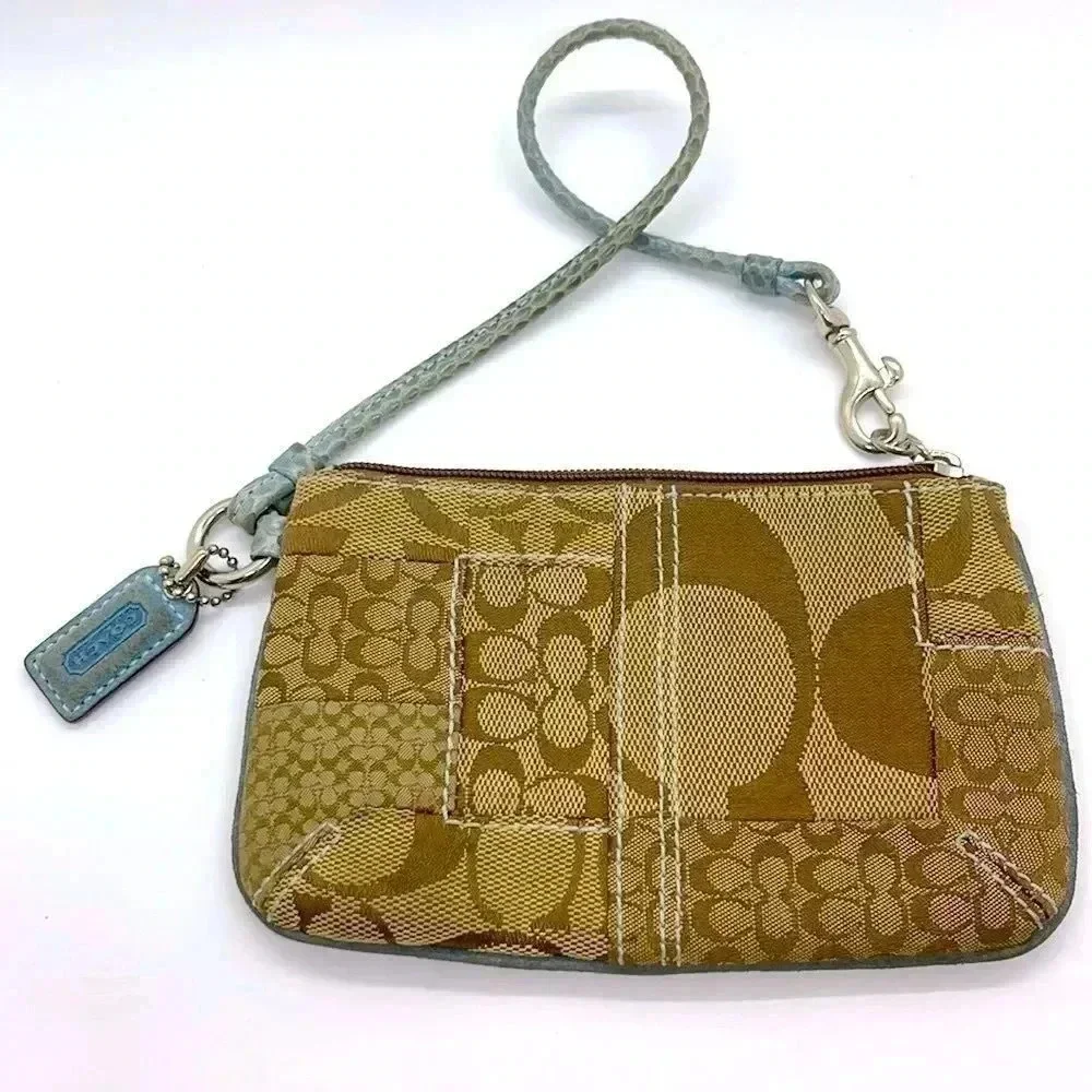 Like new Coach signature C patchwork wristlet! - Picture 3 of 5